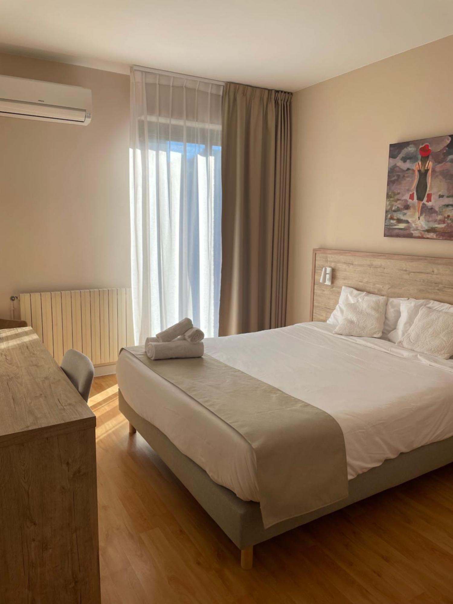Hotel Pyrene Foix Exteriér fotografie